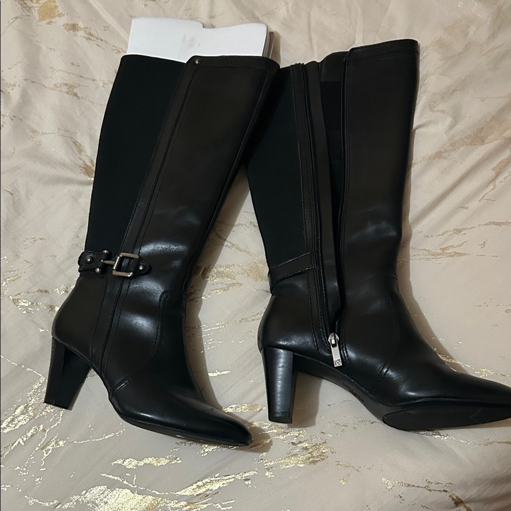 Anne Klein Black Heeled Boots